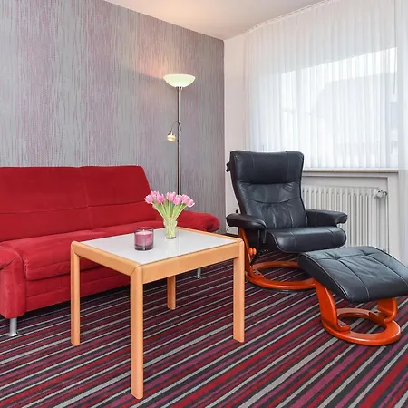 Im Kapitaenshaus * Esens